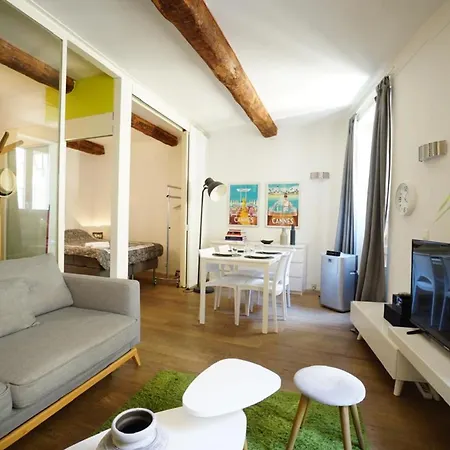 Modern 1br Flat In Center Prime Location Κάννες