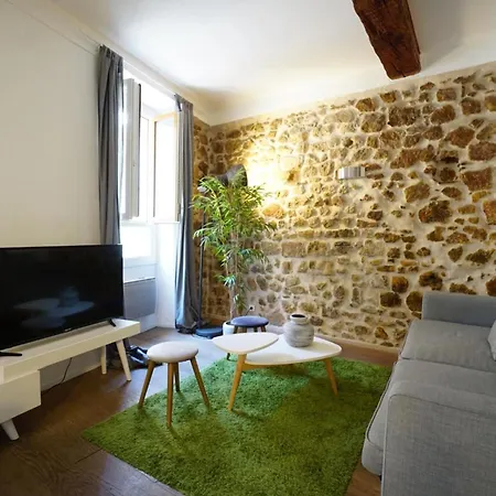 Modern 1br Flat In Center Prime Location アパート *