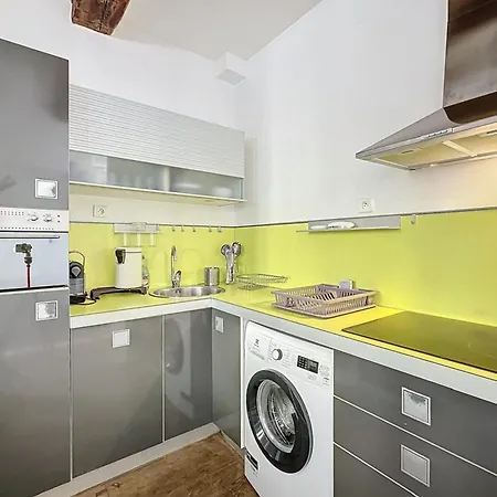 Modern 1br Flat In Center Prime Location Cannes